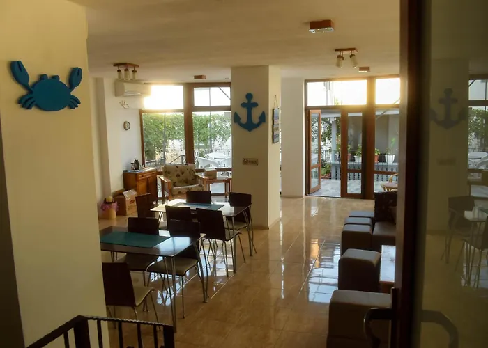 Πανσιόν Nautica Costinești