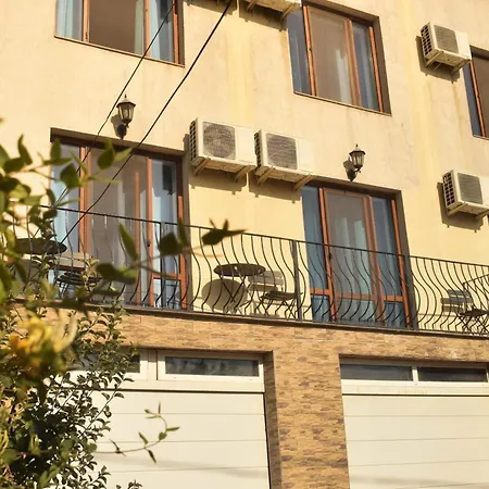 Nautica Guest house