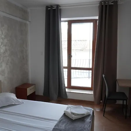 Guest house Nautica 3*