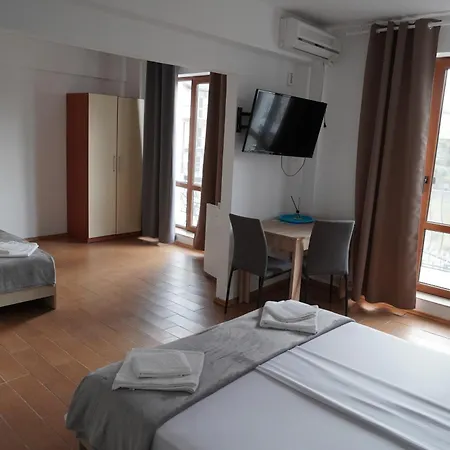 Nautica Guest house