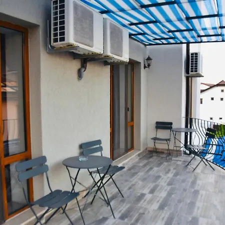 Nautica Guest house