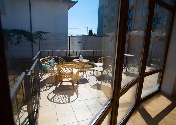 Guest house Nautica 3*