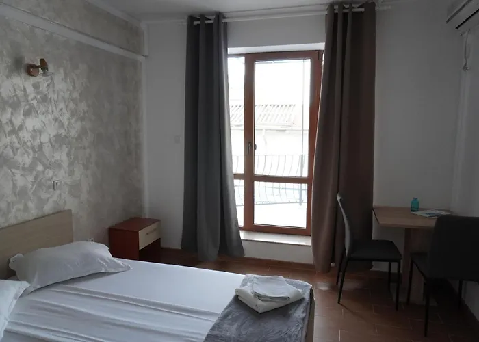 Guest house Nautica 3*