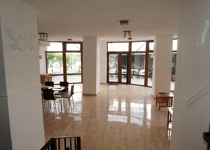 Guest house Nautica 3*